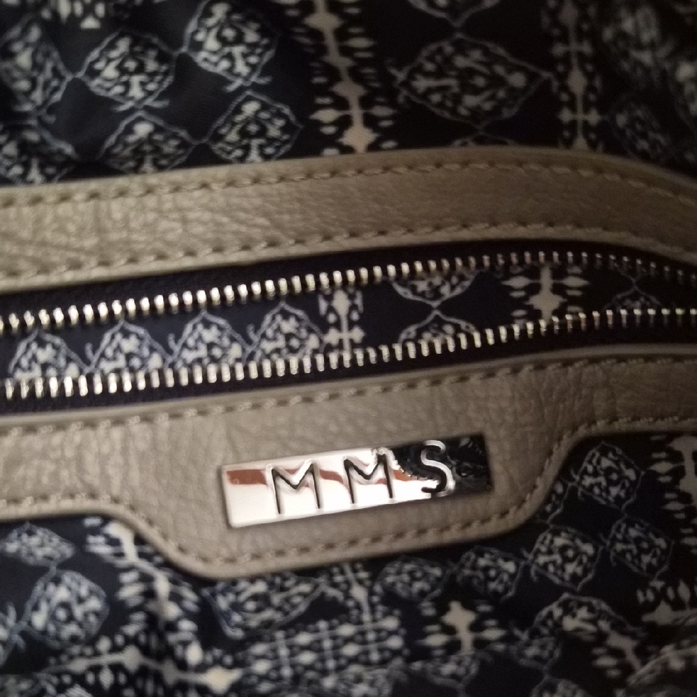 Mms Design Studio Chic Gray Backpack - image 5